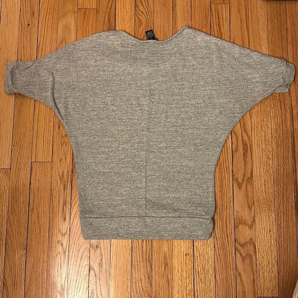 RUE21 top bundle - Picture 3 of 9